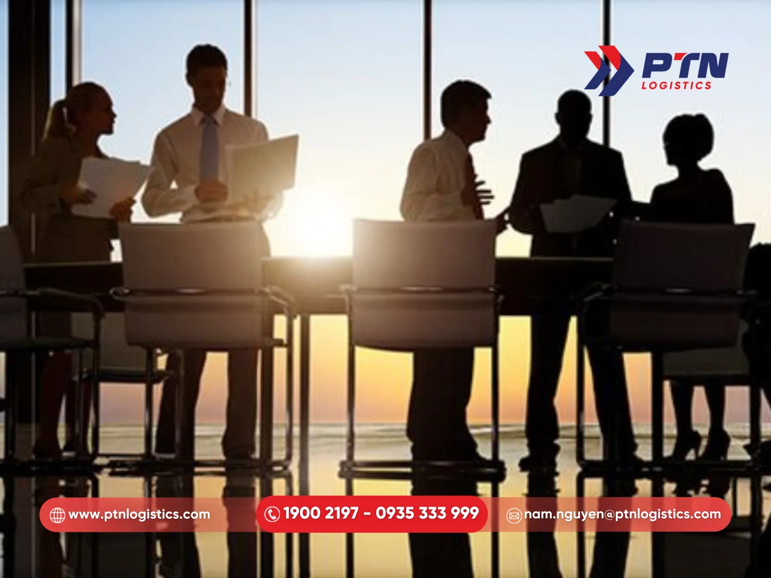 Đội ngũ nhân sự am hiểu sâu sắc nghiệp vụ