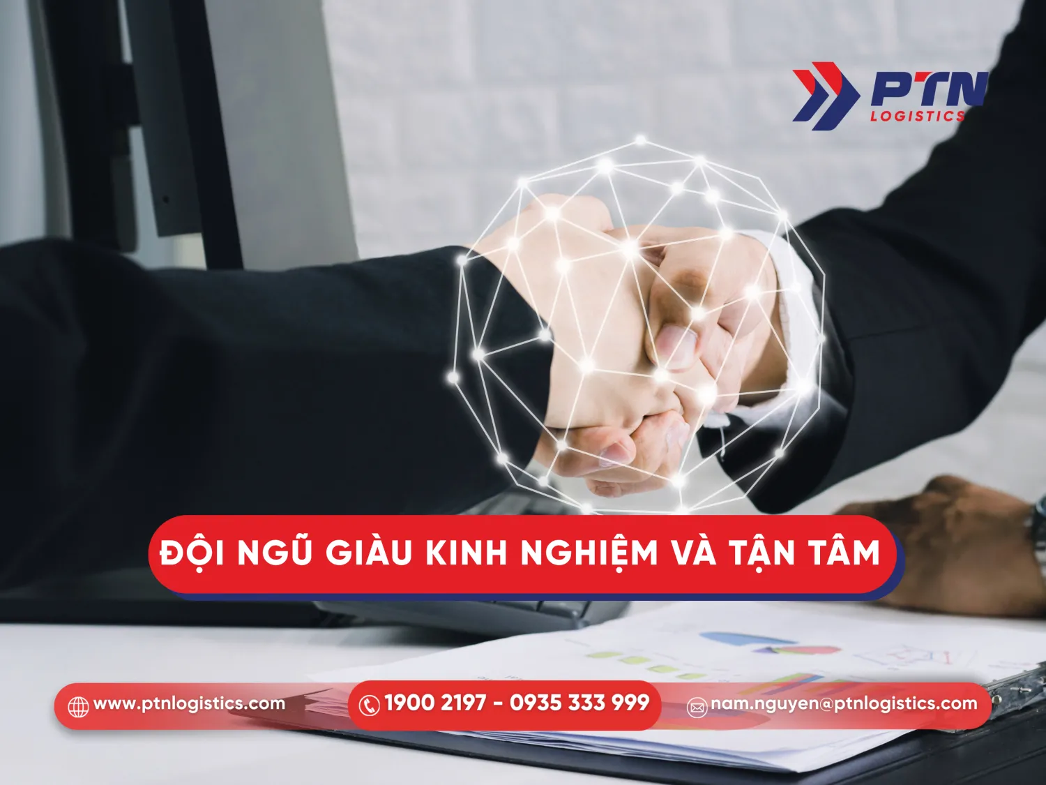 Nhân sự giàu kinh nghiệm và tận tâm từ PTN Logistics