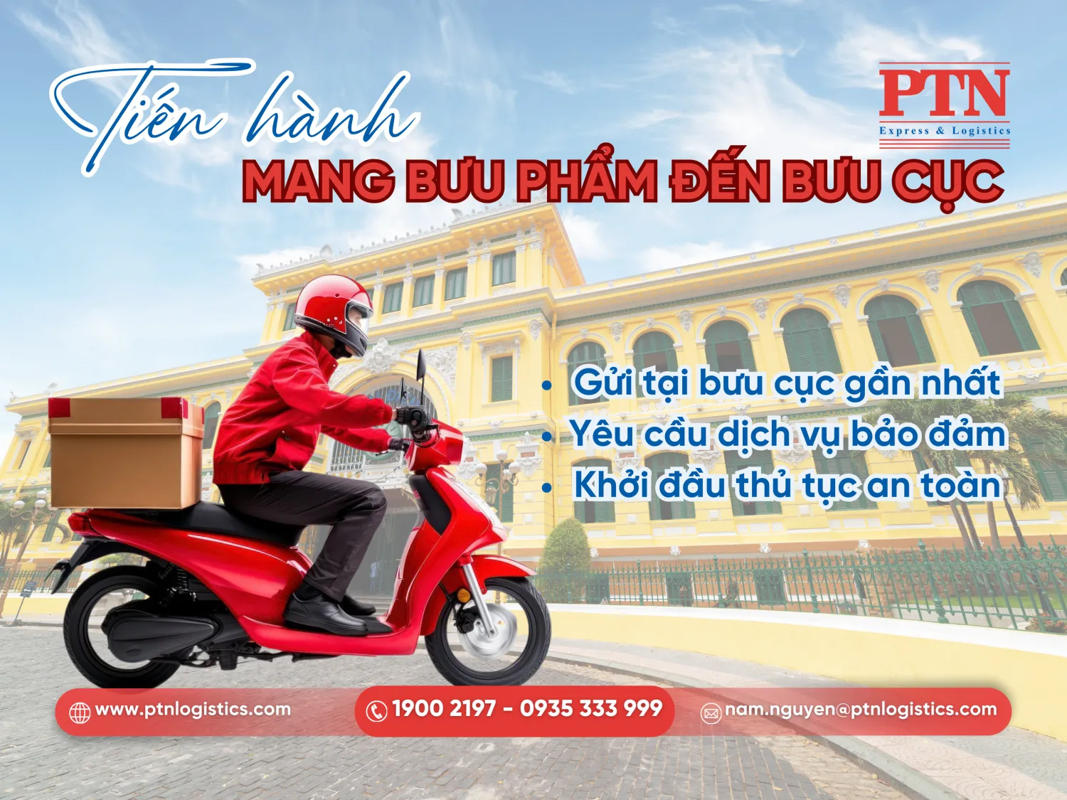Tiến hành mang bưu phẩm đến bưu cục