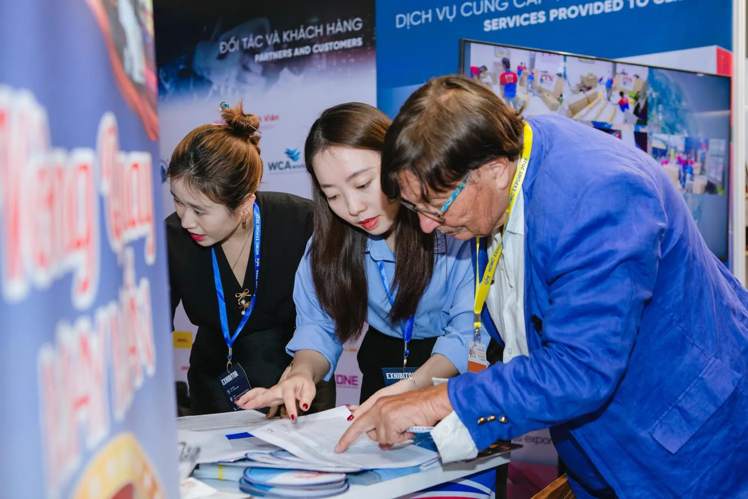 PTN tư vấn cho khách hàng