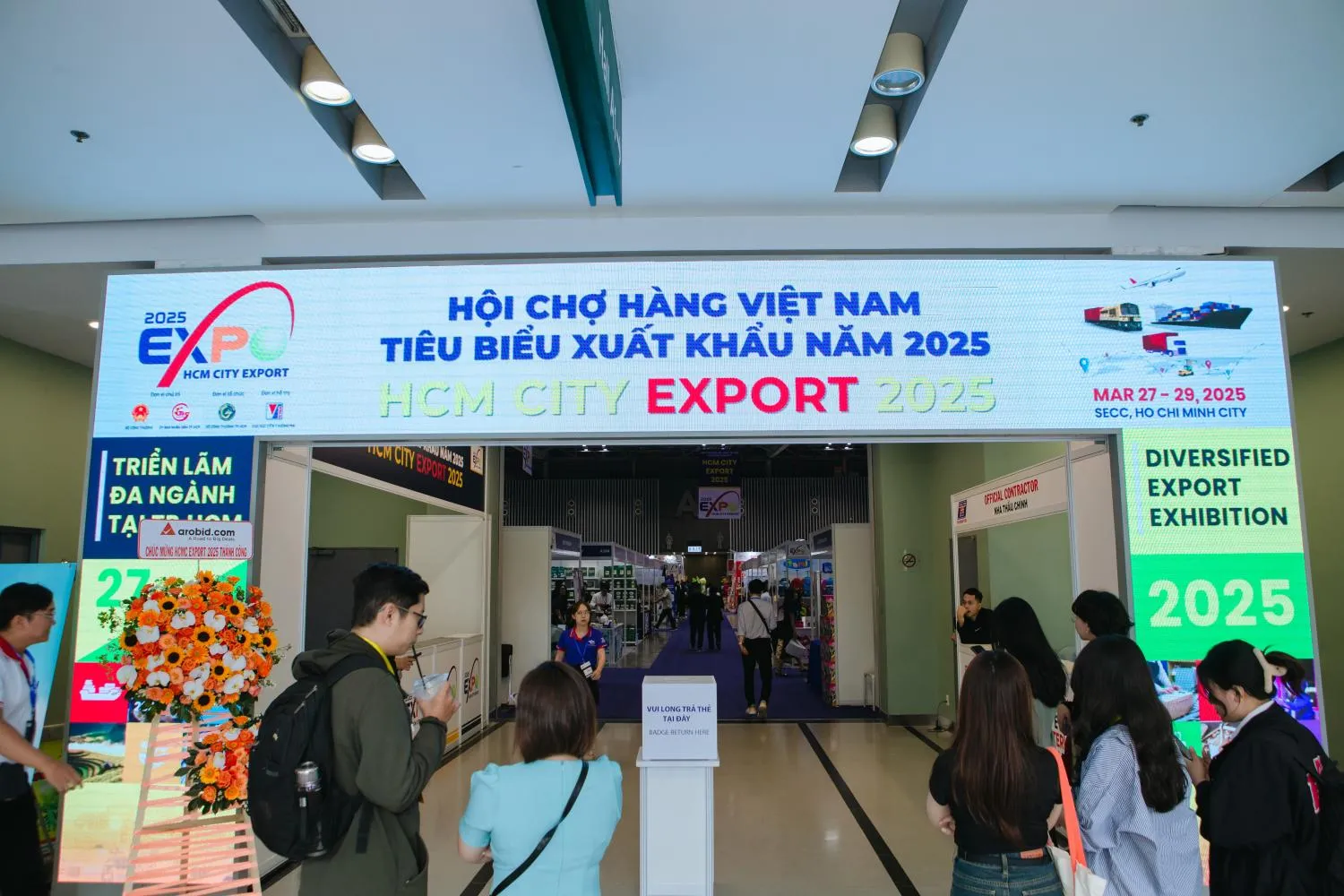 Quang cảnh của đơn vị tổ chức