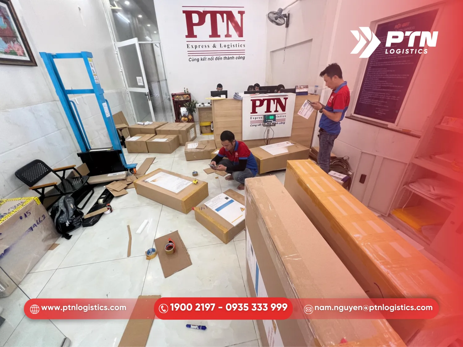 Đội ngũ nhân sự giàu kinh nghiệm tại PTN Logistics
