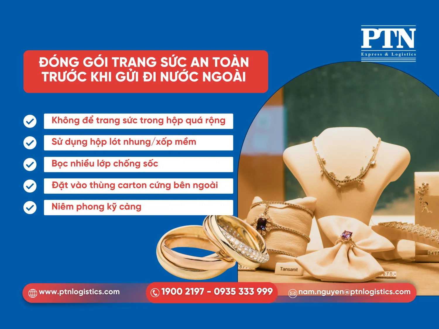 Đóng gói trang sức an toàn trước khi gửi đi nước ngoài