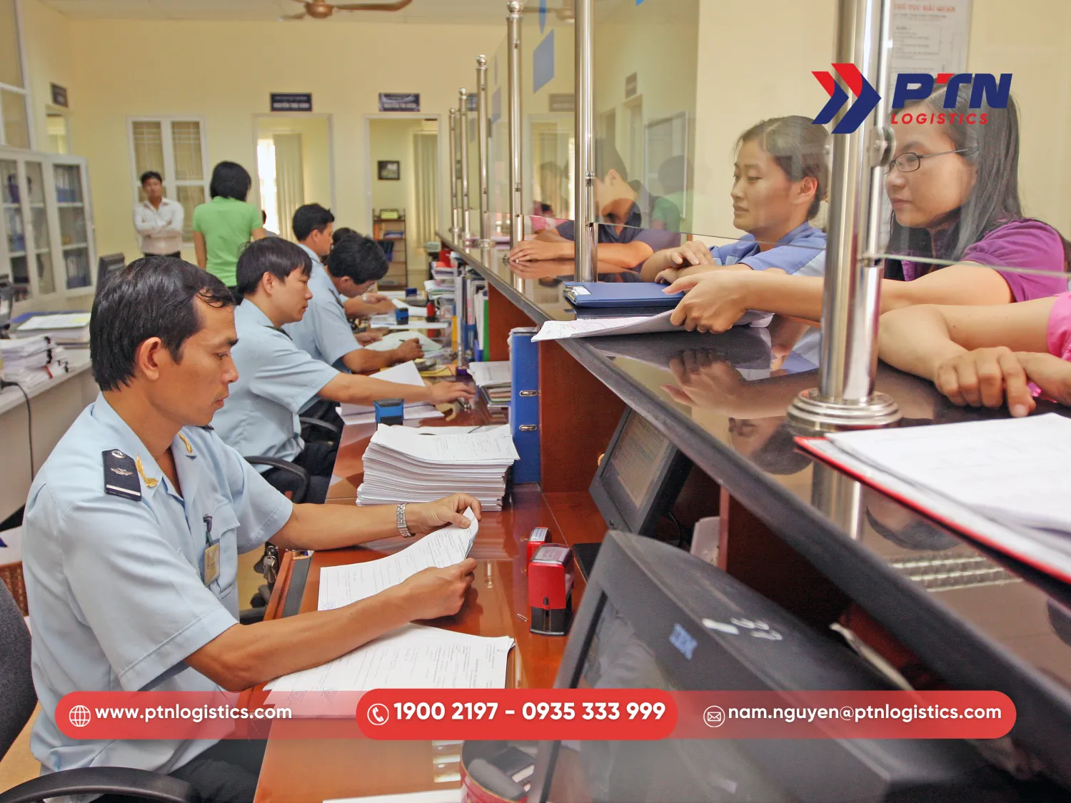 ETD ảnh hưởng đến việc booking và làm thủ tục hải quan