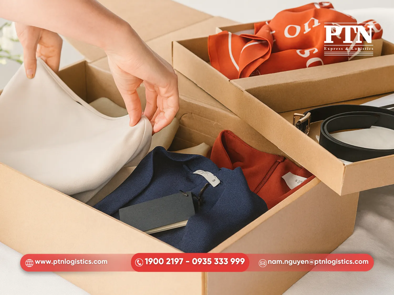 Gửi tặng áo dài là gửi gắm yêu thương