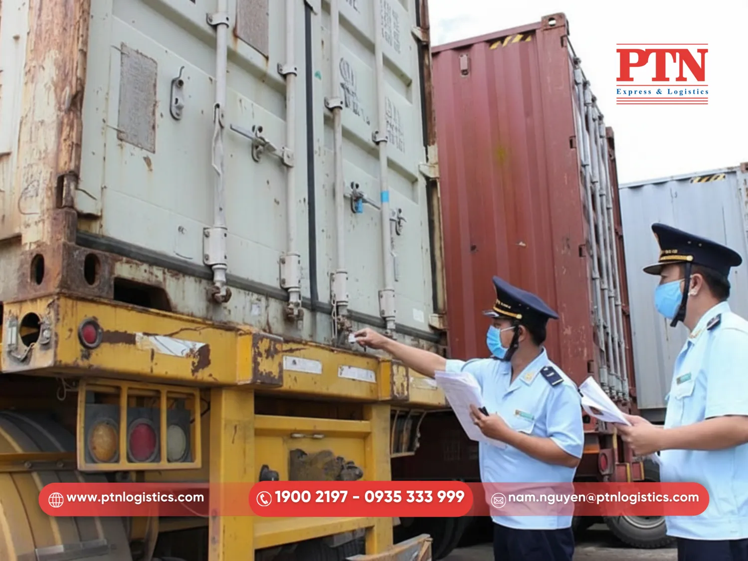 Khai báo hải quan khi gửi hàng mẫu