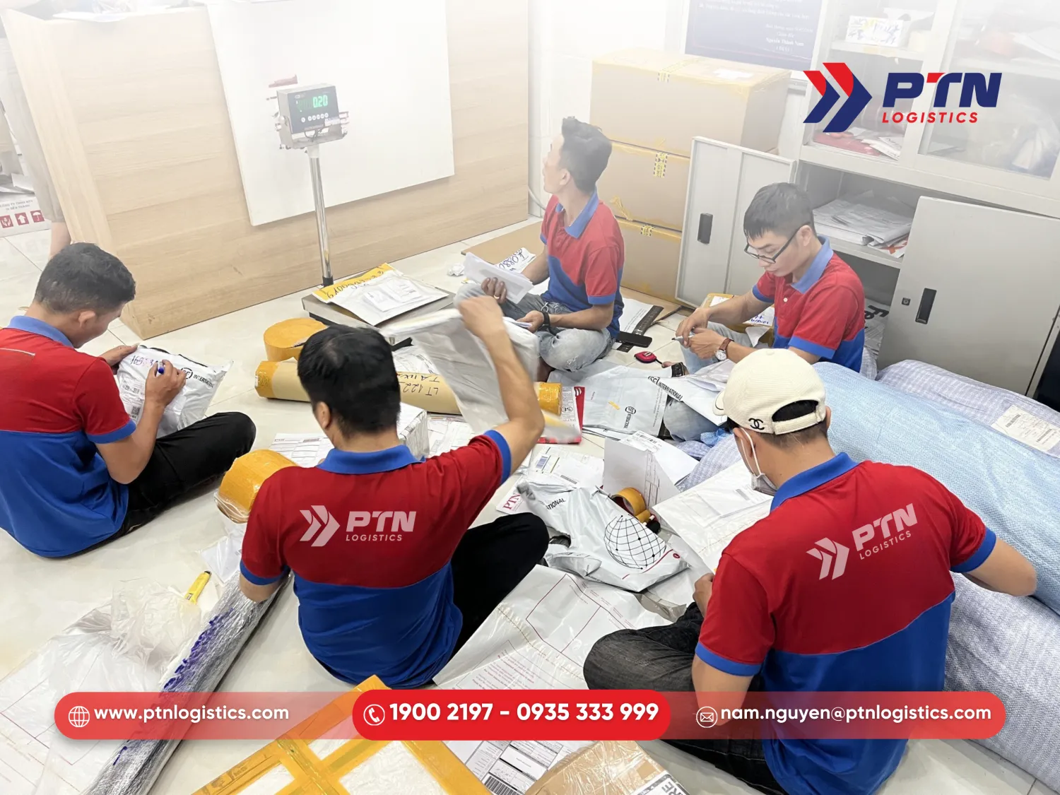 Giải pháp gửi quần áo chuyên nghiệp tại PTN Logistics