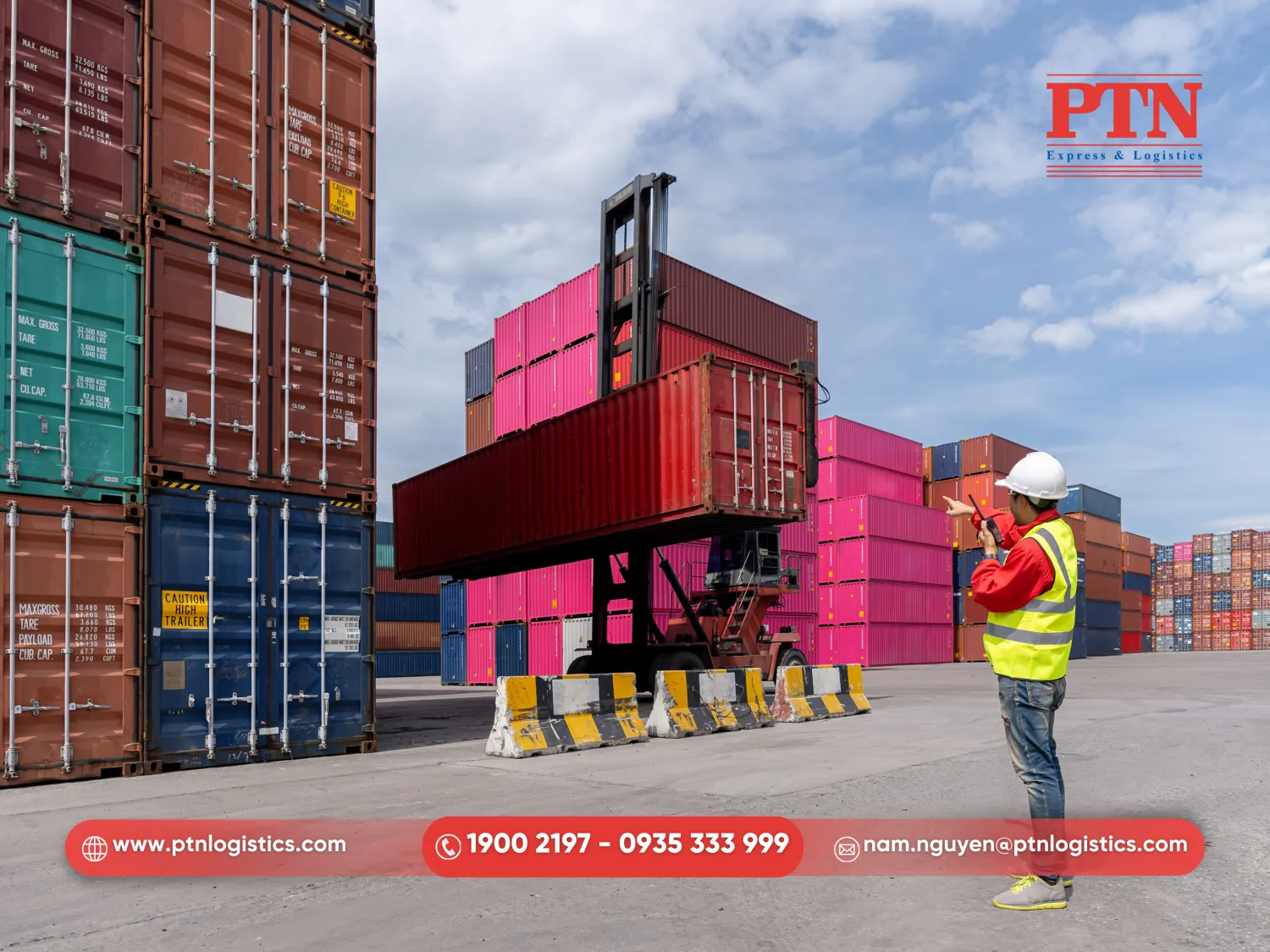 Khai quan và vận chuyển