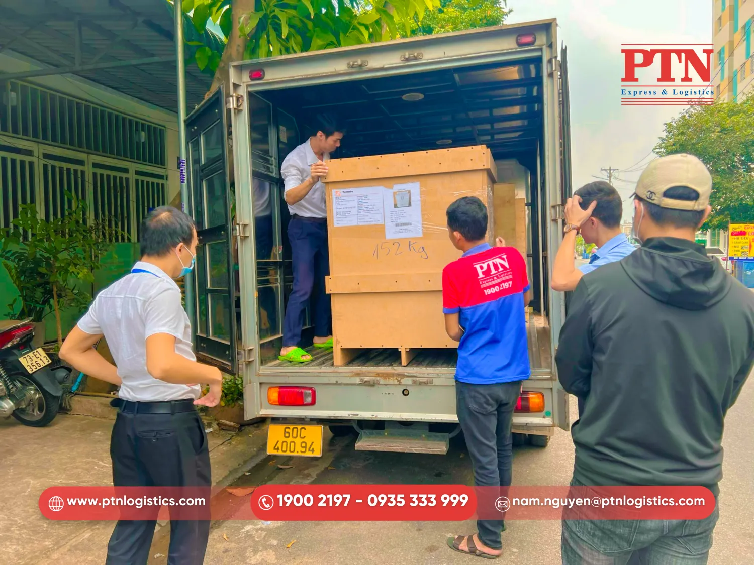 Nhận hàng tại nhà và đóng gói miễn phí