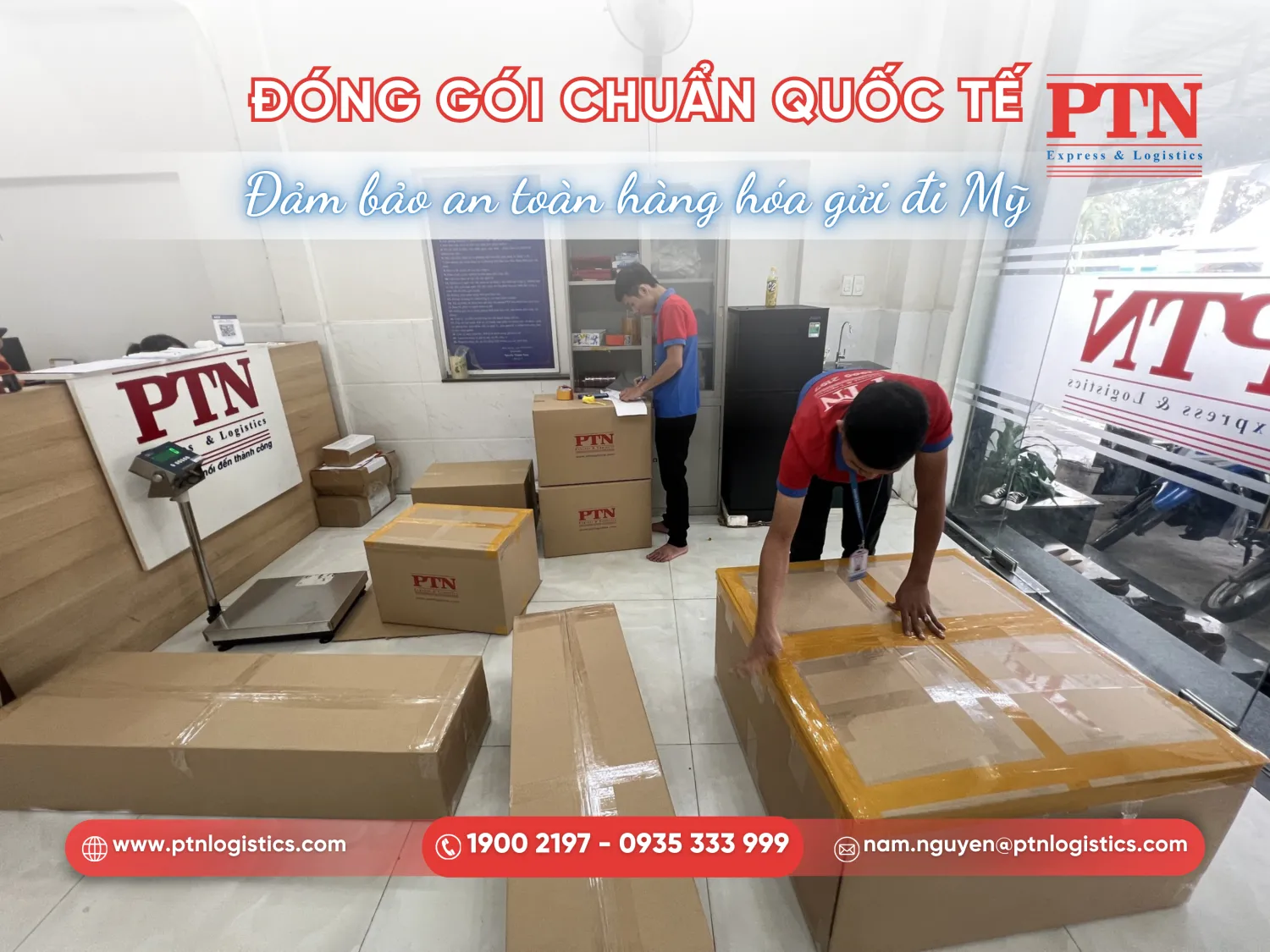 Tiến hành đóng gói và vận chuyển hàng đến kho