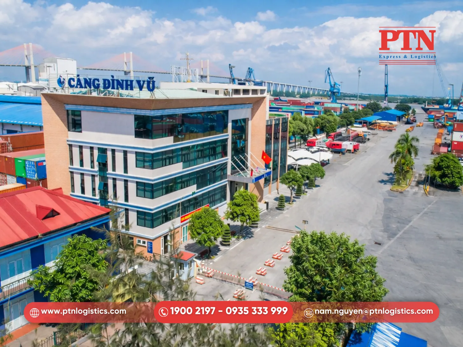 Dịch vụ kéo container ở cảng Đình Vũ