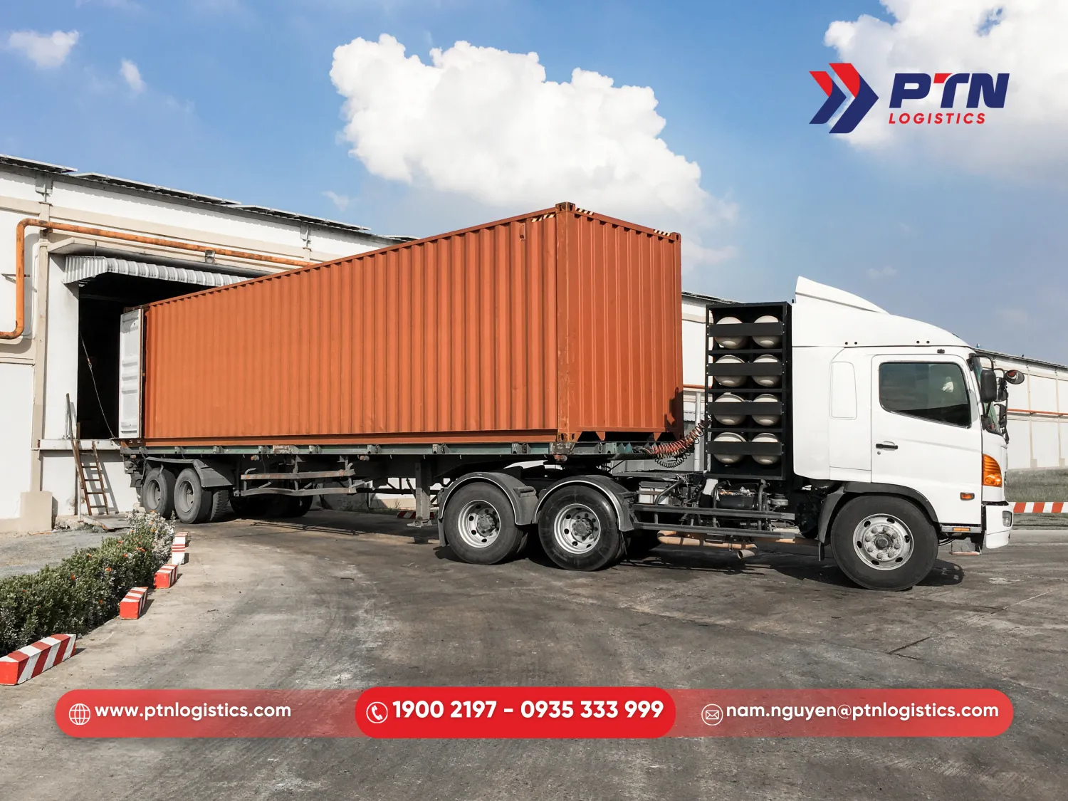 Điều phối xe kéo cont rỗng hoặc hàng hóa tại kho khách hàng