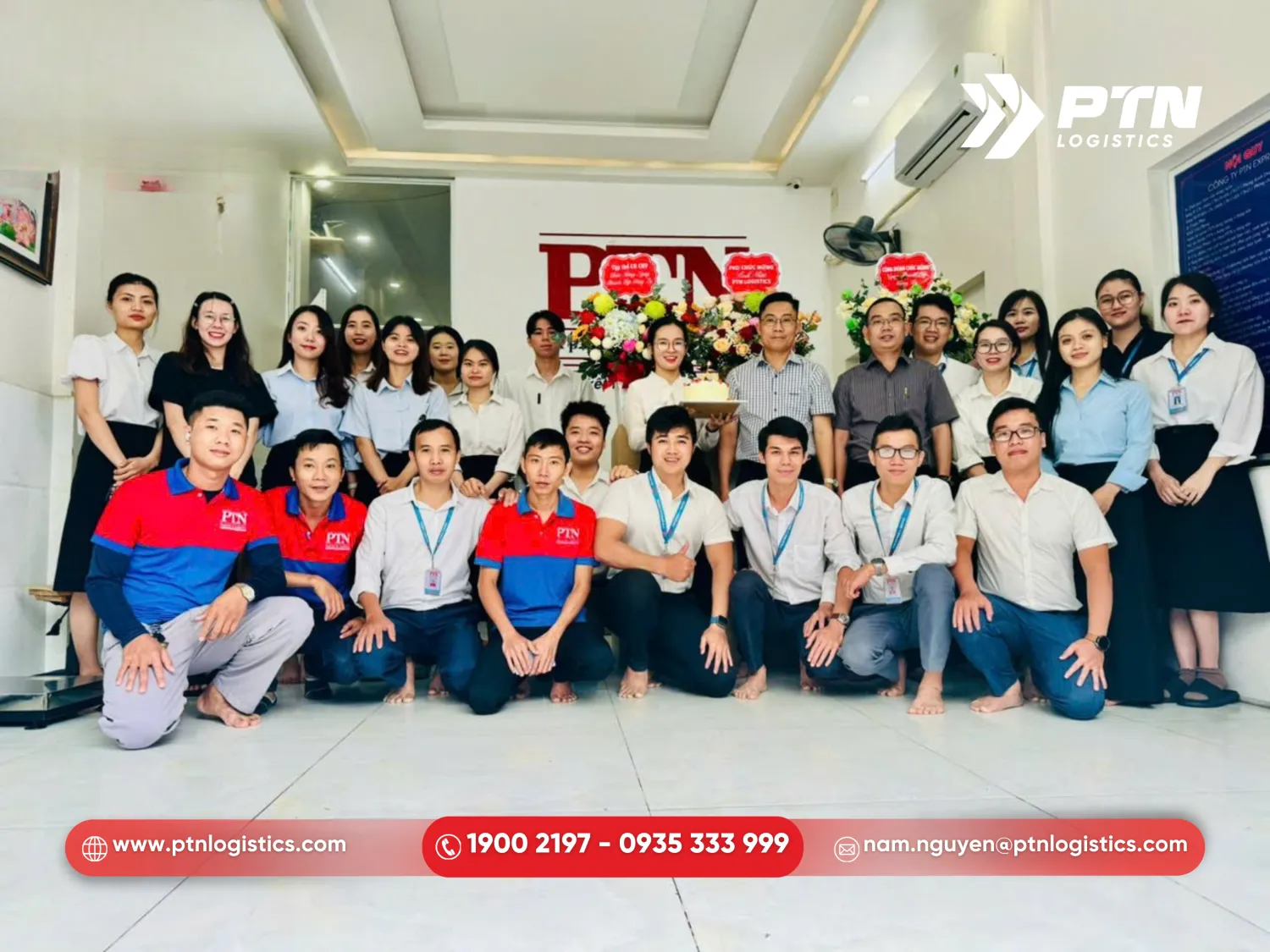 Đội ngũ nhân viên tại PTN Logistics am hiểu thủ tục thông quan hàng thực phẩm