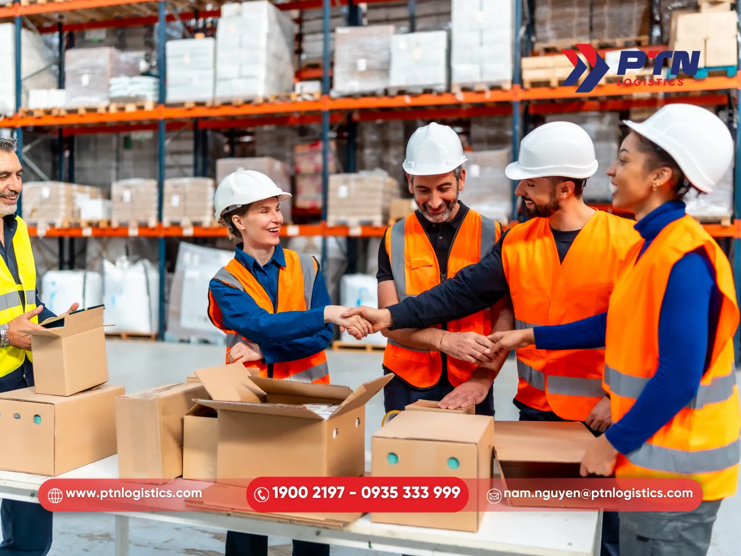 Làm thủ tục hải quan cho cả tiểu ngạch và chính ngạch