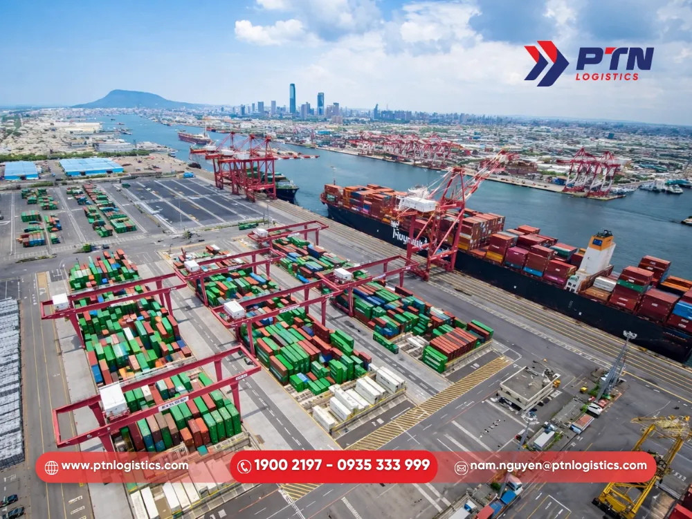 Cảng kaohsiung ở Đài Loan
