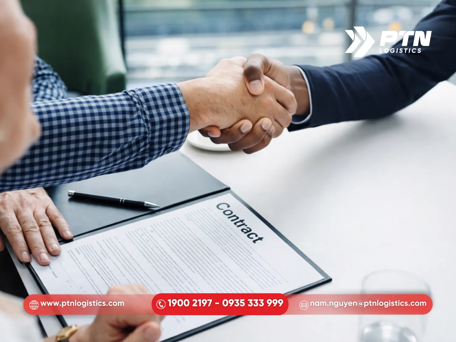 Ký hợp đồng vận chuyển sau khi đã nhận báo giá