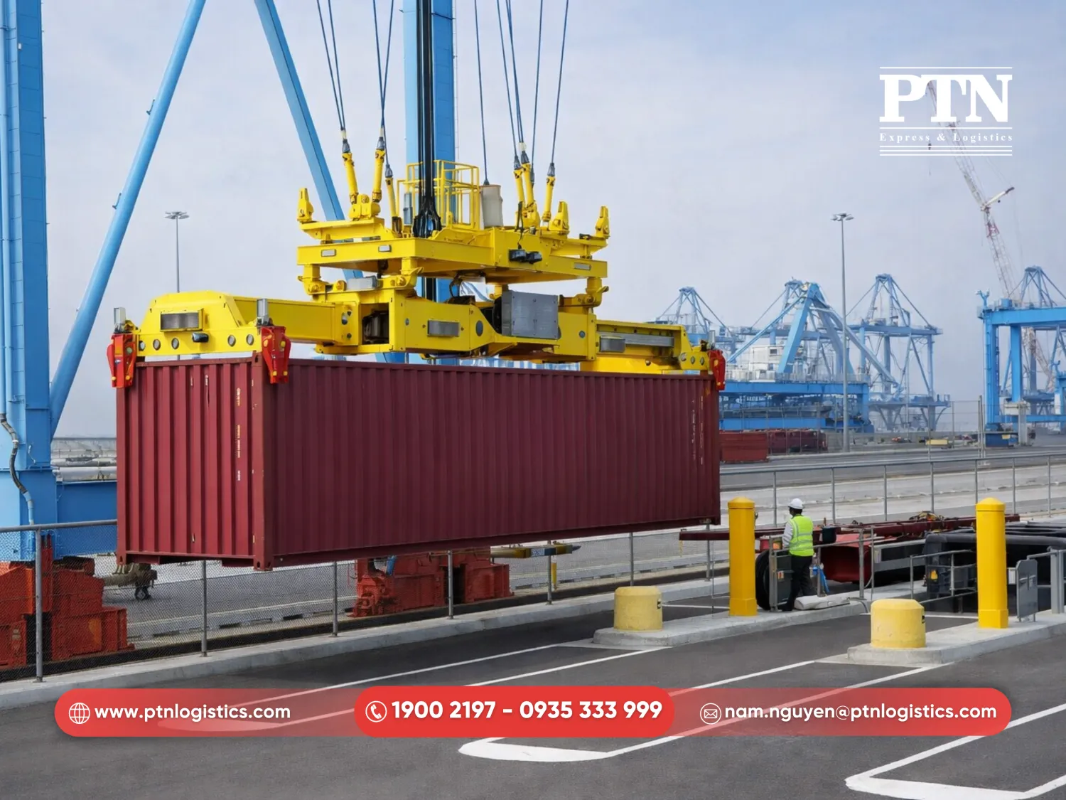 Phí bốc xếp tại cầu cảng (THC)