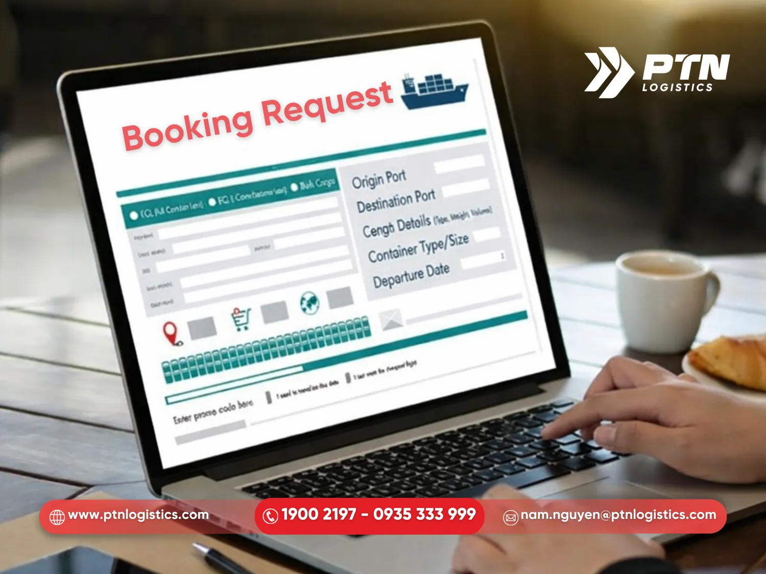 Tiến hành booking và đóng gói hàng