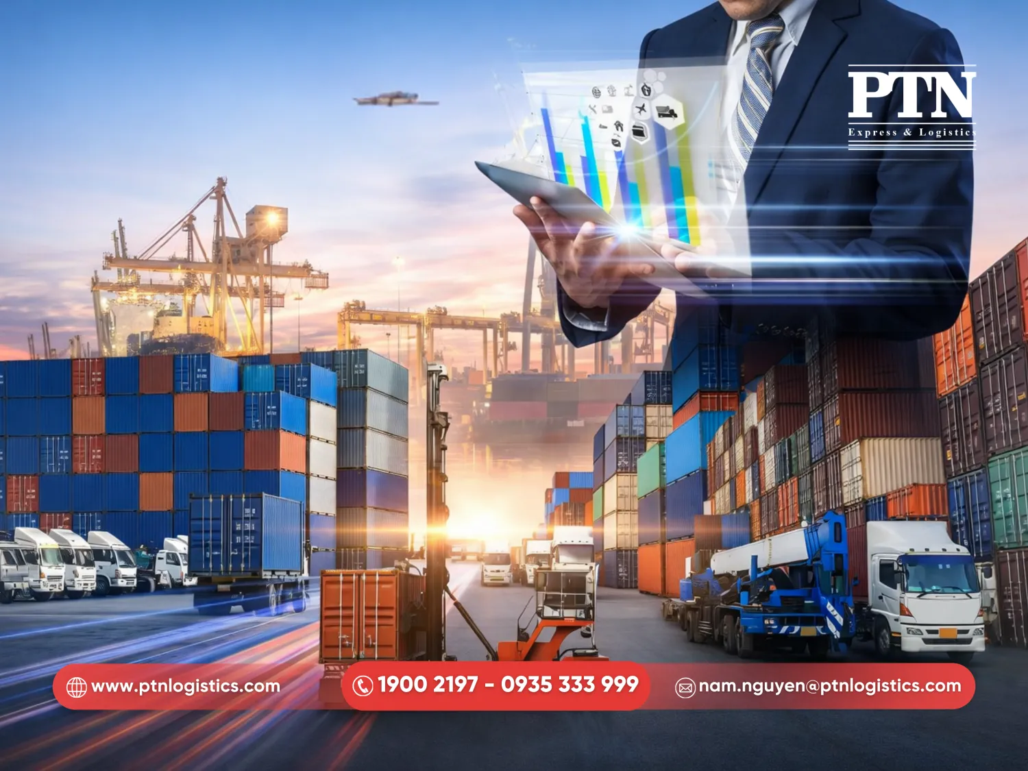 Theo dõi hành trình tàu, nhận thông báo hàng đến