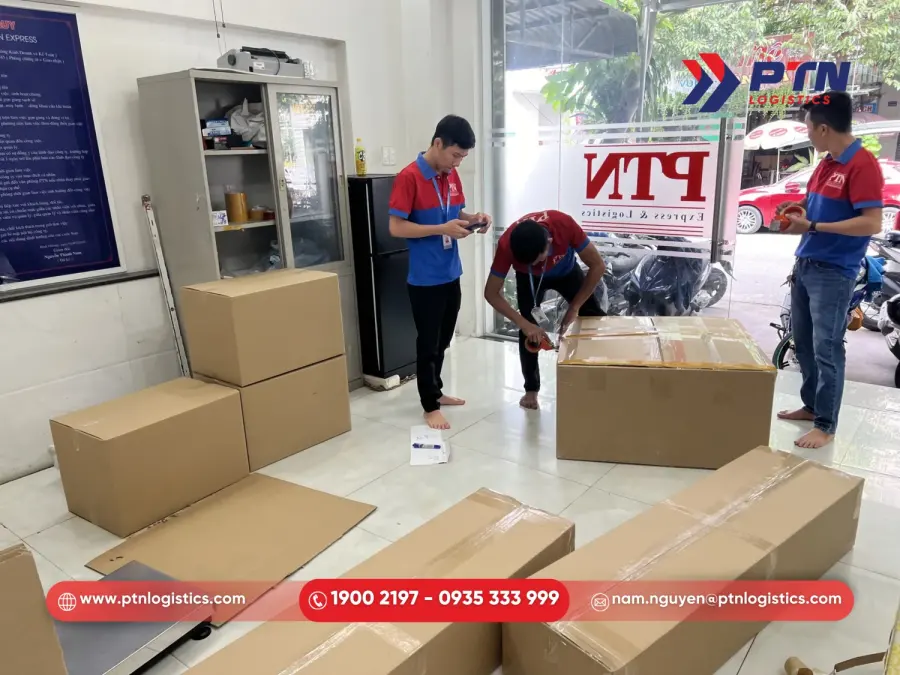 Lấy hàng tận nơi và đóng gói chuẩn IATA