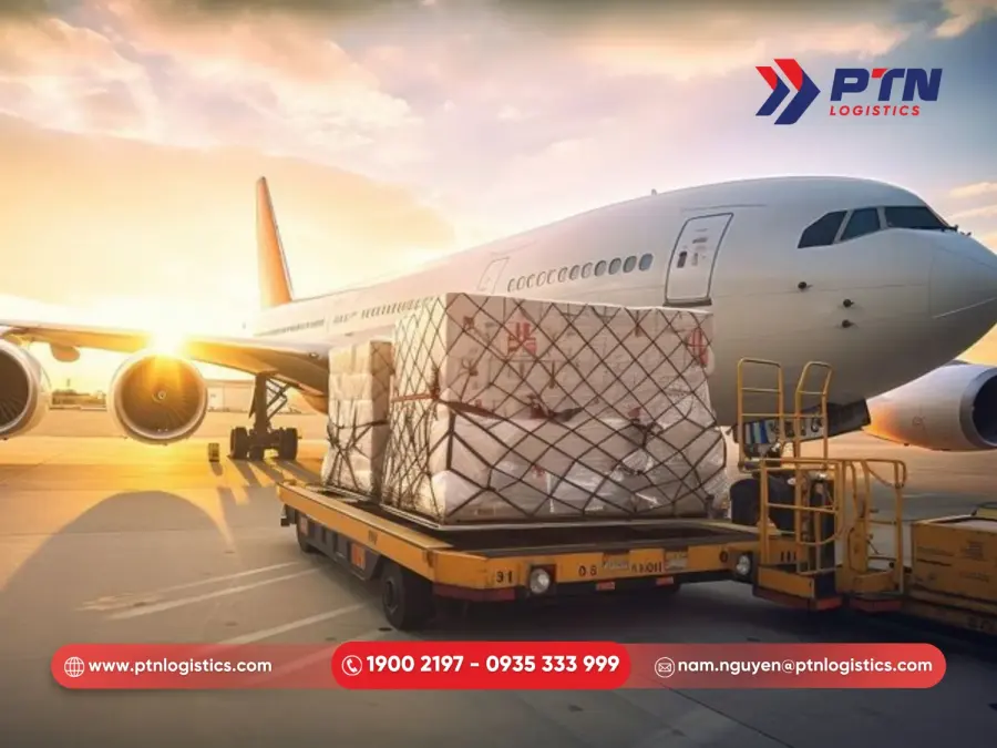 Vận chuyển hàng hóa bằng đường hàng không